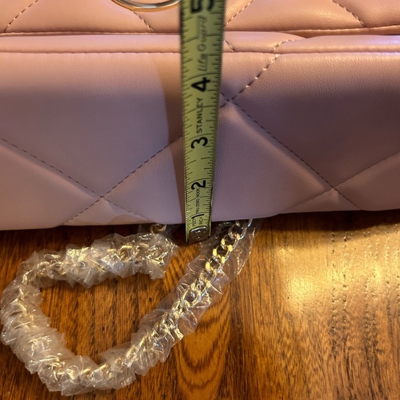 Badgley Mischka Blush Quilted Bag Letter Lock NWT!! - Picture 2 of 15